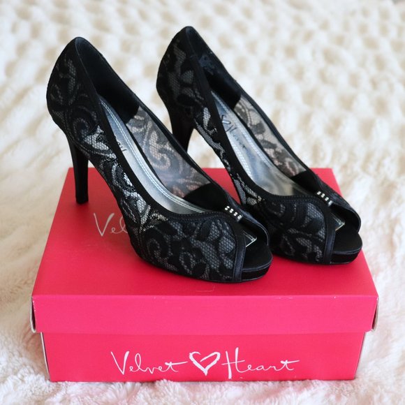 Black Lace 3" Peep Toe High Heels | 075 - Picture 4 of 8